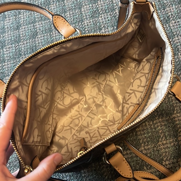 Calvin Klein brown Crossbody bag - Picture 4 of 4